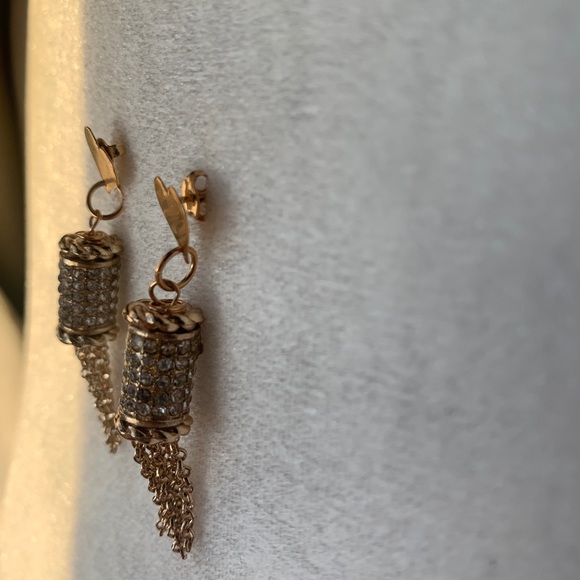 Hanging earrings - Picture 2 of 2